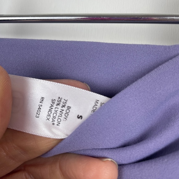 Athleta Salutation Stash II 7/8 Tight NWT - Picture 8 of 10